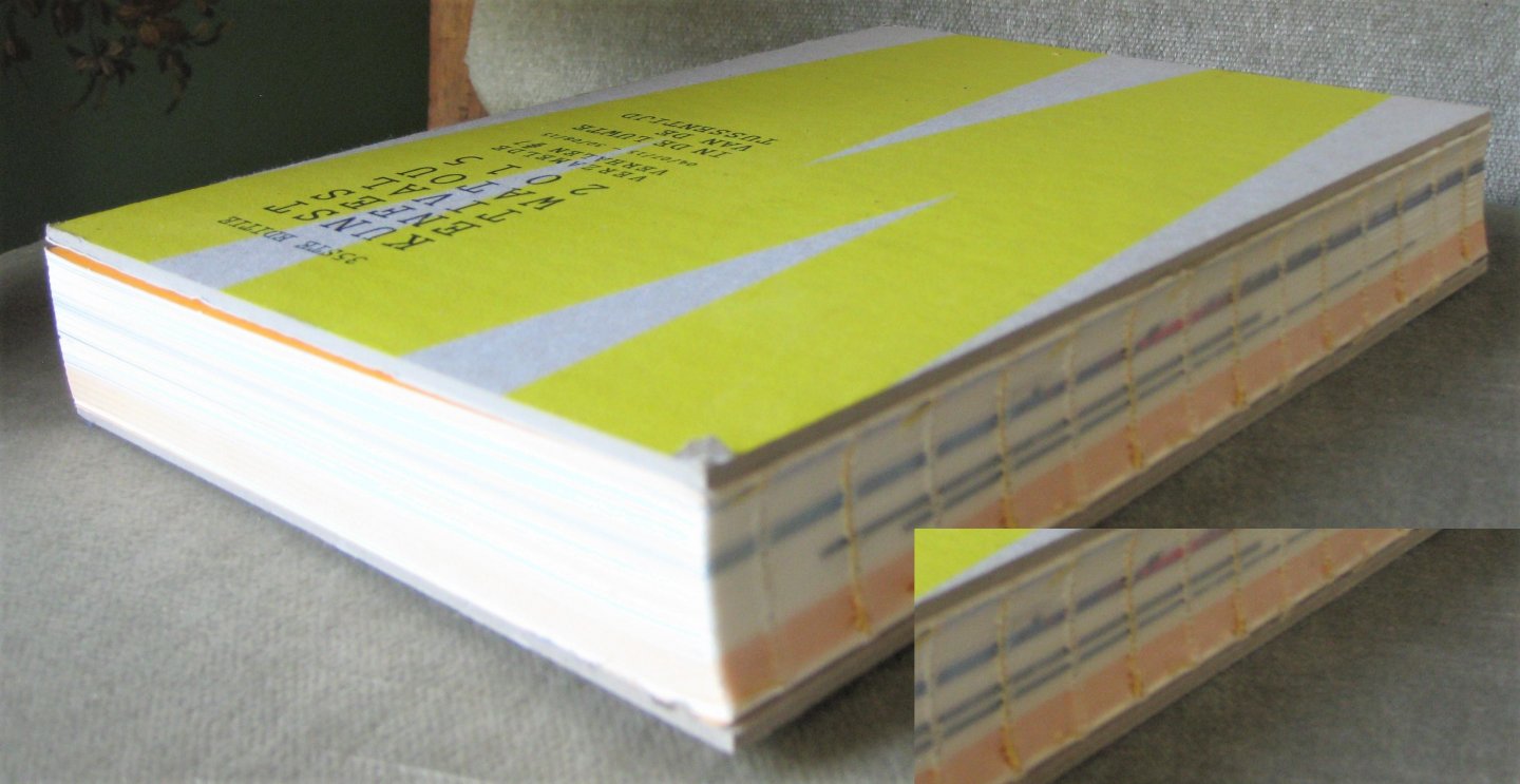 Campert, Hertmans, Szymborska, Vranken, Visch, Karhof, Fabre, Perbos, Beukering, Isaacs, Antoine, Leeuwen, Krog, Roelink, Verhelst, Hassan, Kopland, Jansma, Kintera, Hepler, Cupere, Schute, Warhol - Kunstenfestival Watou 2015  -  Verzamelde verhalen # 7   -  In de luwte van de tijd