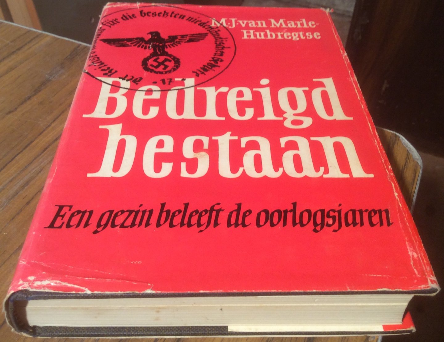 Marle-Hubregtse, M.J. van - Bedreigd Bestaan