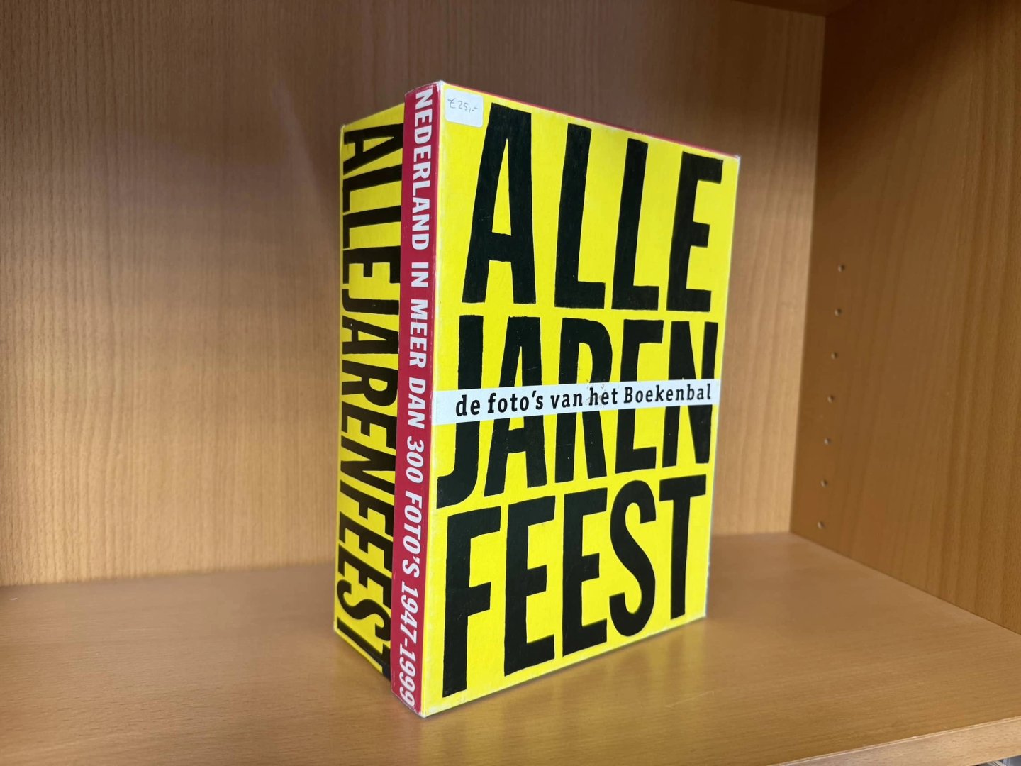 Just Enschede - Alle jaren feest. De foto's van het boekenbal