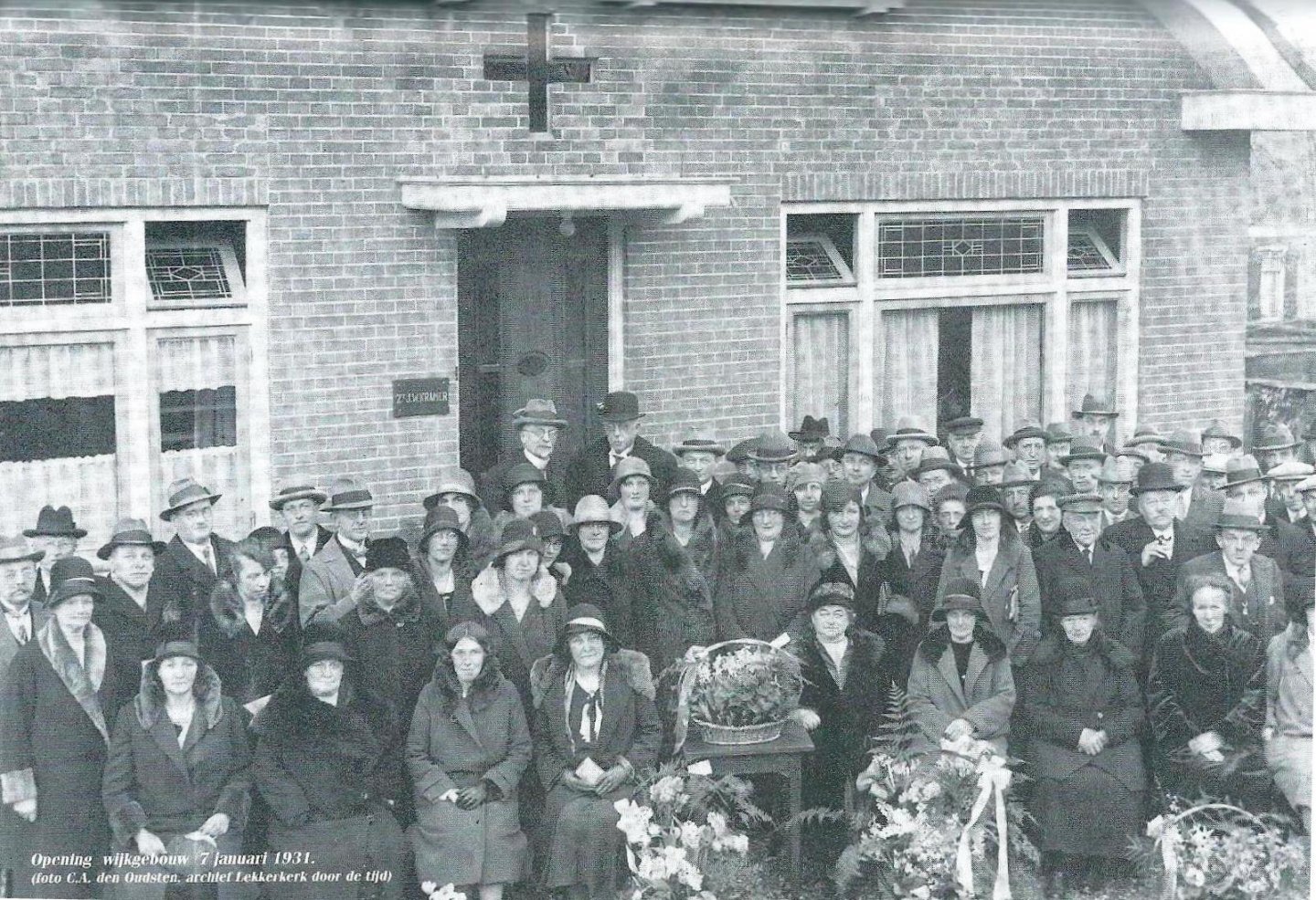 Redactiecommissie Lekkerkerk door de tijd - Honderd jaar kruiswerk in Lekkerkerk