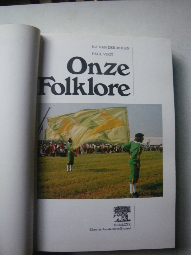 Molen, S.J. van der - Vogt, Paul - Onze folklore, het jaar rond