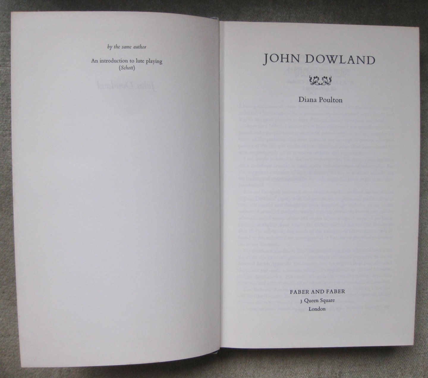 Poulton, Diana - John Dowland