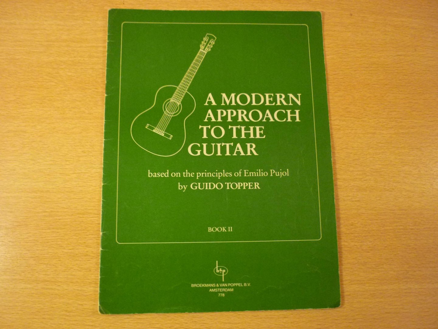Topper; Guido - A modern approach tot the Guitar - Book II
