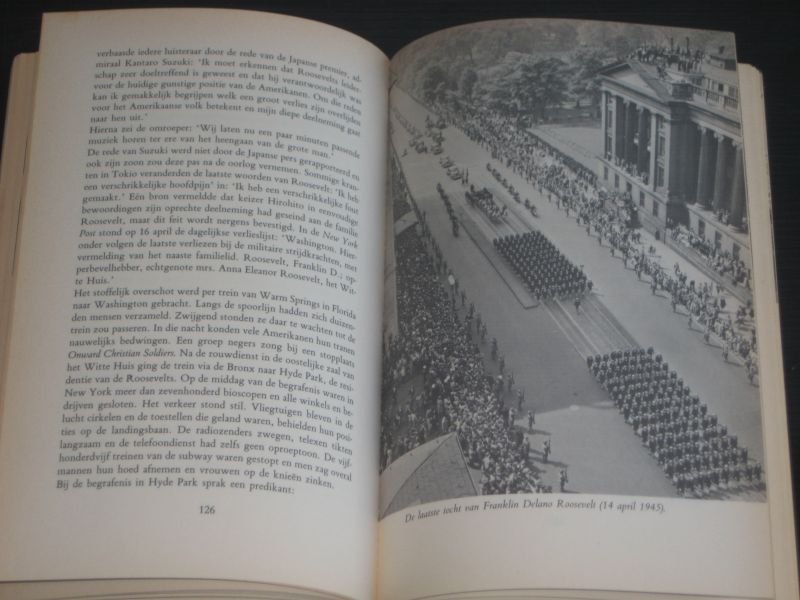 Bijkerk, J.C. - De laatste landvoogd, Van Mook en het einde van de Nederlandse invloed in Indie