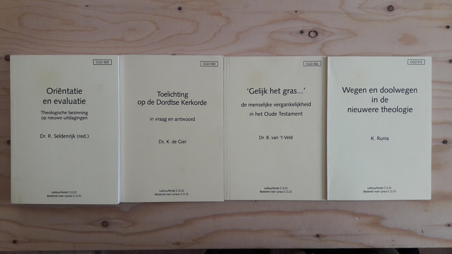 Strijbos/Beek/Douma /Seldenrijk/Runia/Veld/ Gier/Knepper/Graaf - SET 9 dln C.G.O.: Nieuwe medische ethiek (cgo 521) + Van verlichting tot verduistering? (cgo 416) + Milieu en manipulatie (cgo 312) + Orientatie en evaluatie (cgo 505) + Wegen en doolwegen nieuwere theologie (cgo 513) + Gelijk het gras (cgo 302)