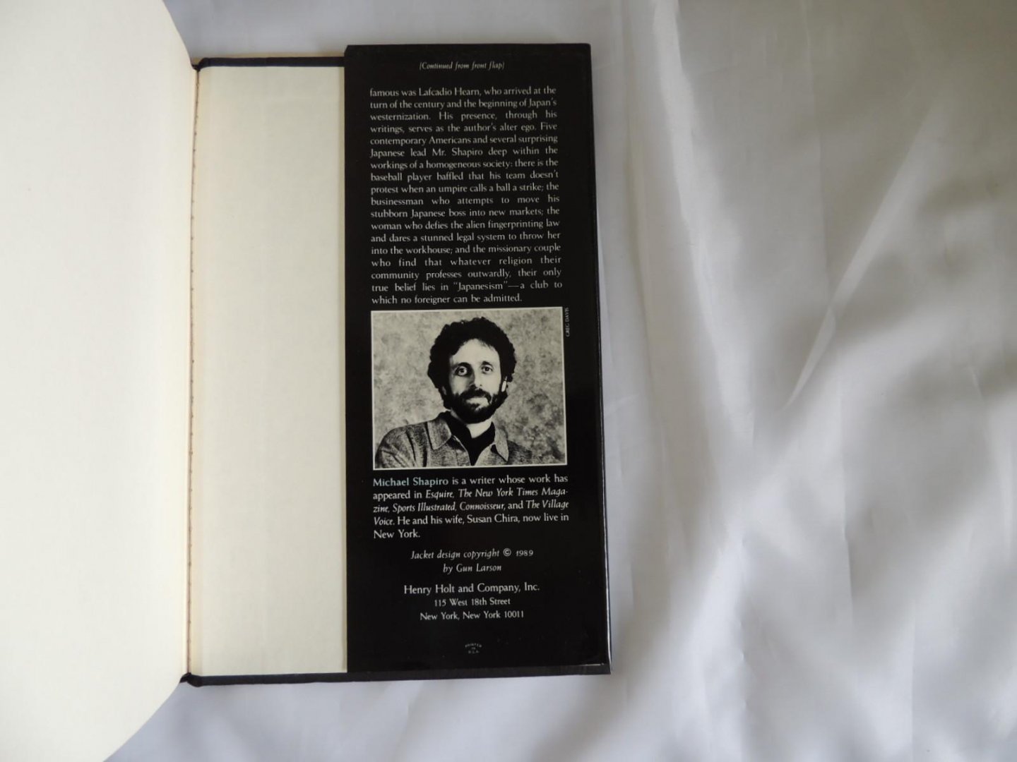 Michael Shapiro - Japan. the land of the brokenhearted. - SIGNED BY THE AUTHOR