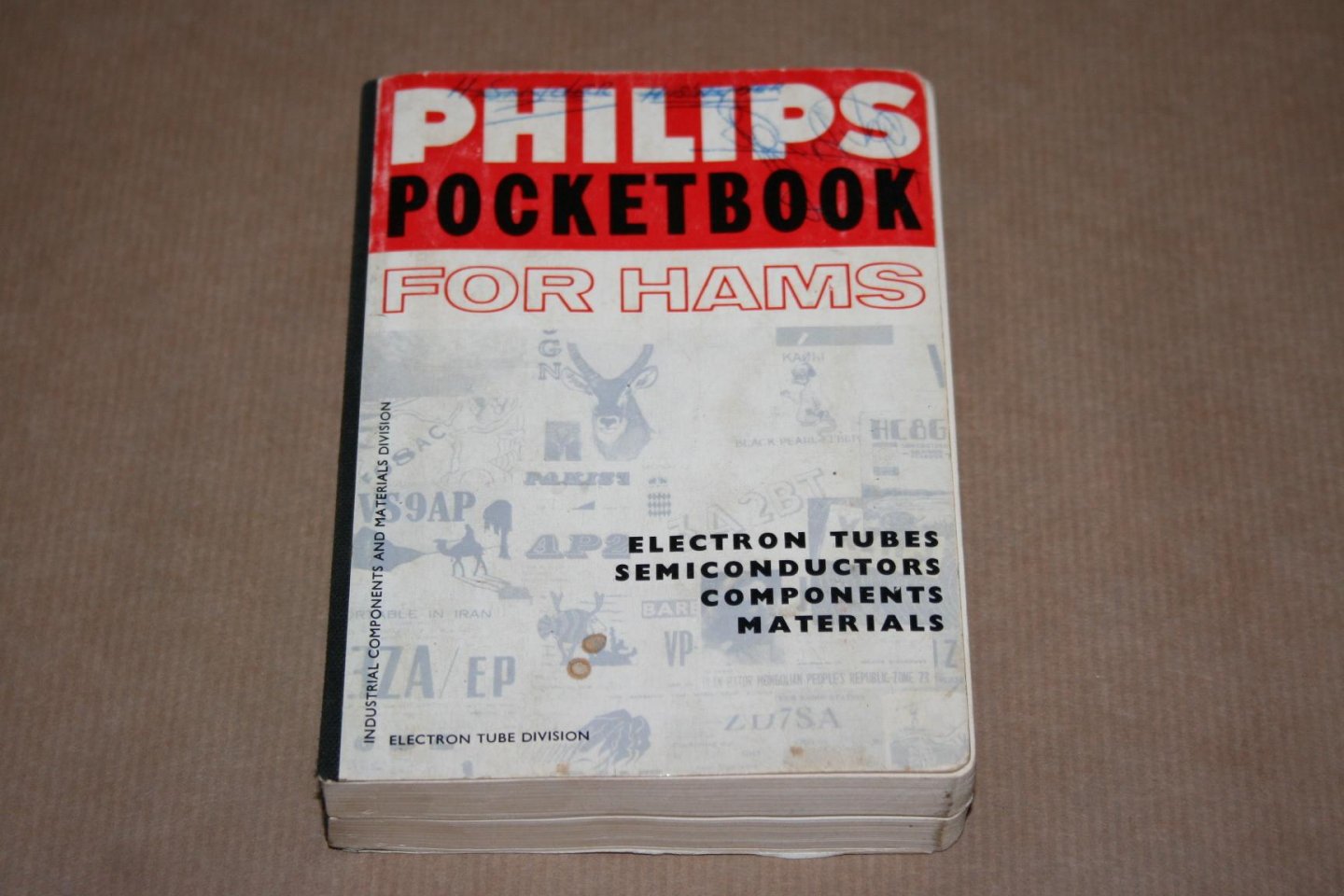  - Philips Pocketbook for Hams -- Electron Tubes - Semiconductors - Componenst - Materials