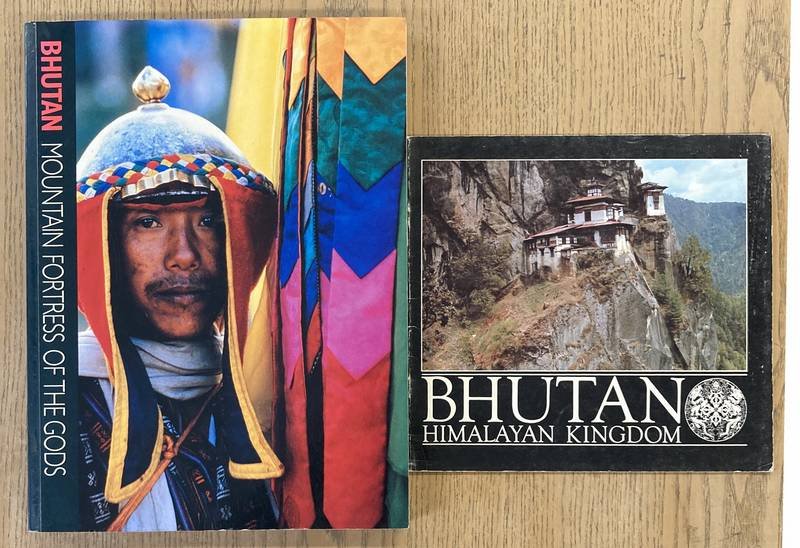 SCHICKLGRUBER, CHRISTIAN & FRANCOISE POMMARET. - Bhutan. Mountain Fortress of the Gods.