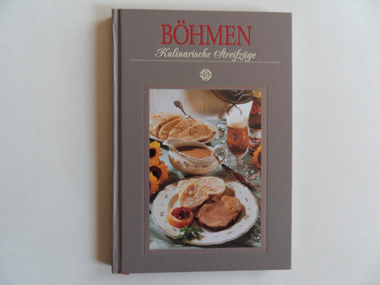 Pucker, Helga. - Böhmen. - Serie Kulinarische Streifzüge. - Met 78 recepten.