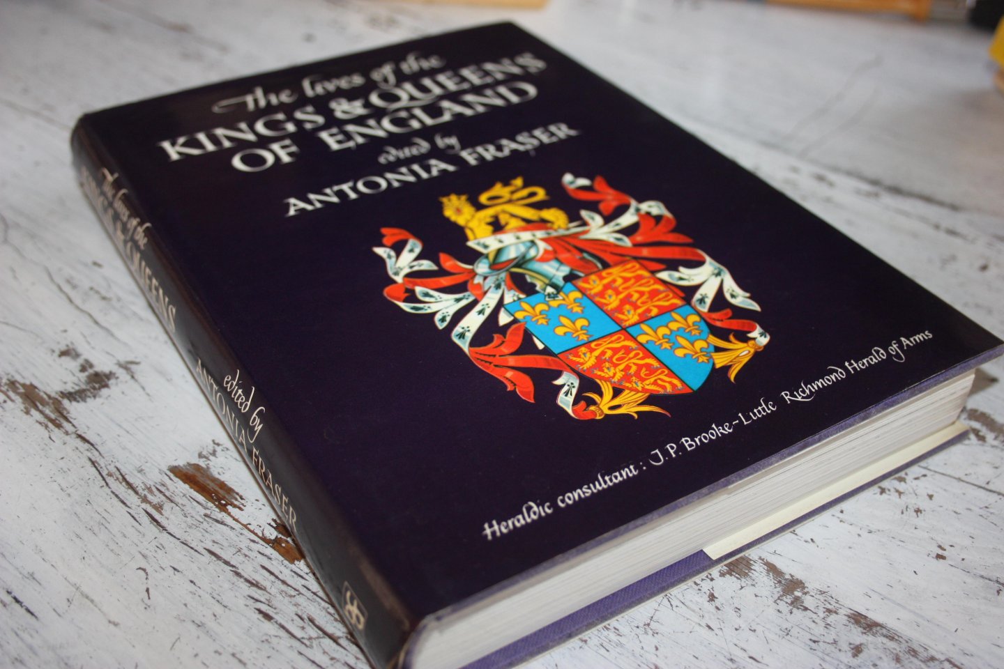 Fraser, Antonia - The lives of the Kings & Queens of England