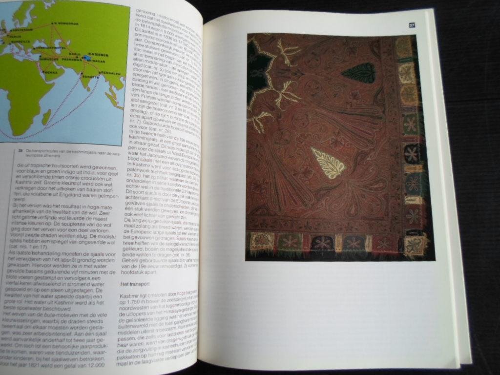 Jong, drs M.C.de & drs J.M.van Eijken-Balkenstein - Catalogus Kashmirsjaals
