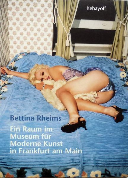 Bettina Rheims. - Ein Raaum im Museum fur Moderne Kunst in Frankfurt am Main.