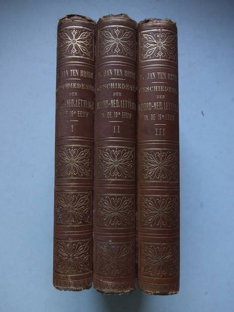 Brink, Jan ten. - Geschiedenis der Noord-Nederlandsche Letteren in de XIXe eeuw; in biographieën en bibliographieën 1830-1880, I-III.
