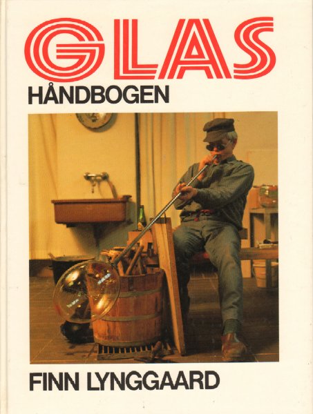 Lynggaard, Finn - Glas Handbogen, 185 pag. hardcover, gave staat (tekst in het Deens geschreven)