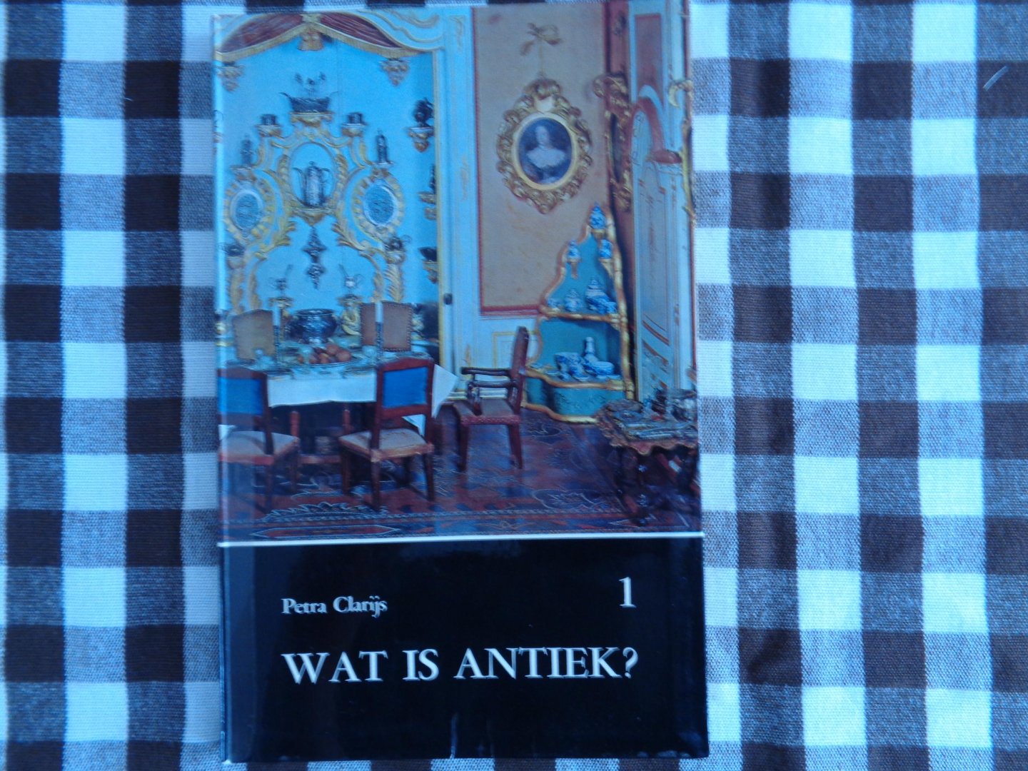 petra clarijs - wat is antiek