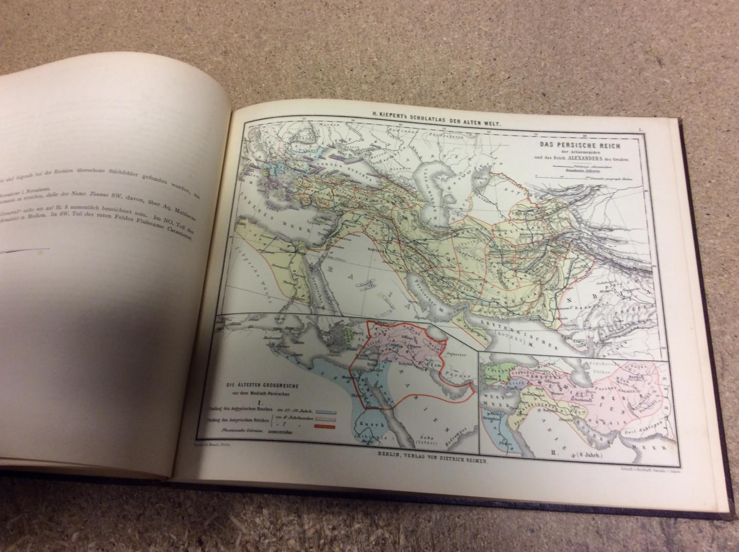 KIEPERT, HEINRICH - Schul-Atlas der Alten Welt. 12 Karten mit erläuterndem Tekst