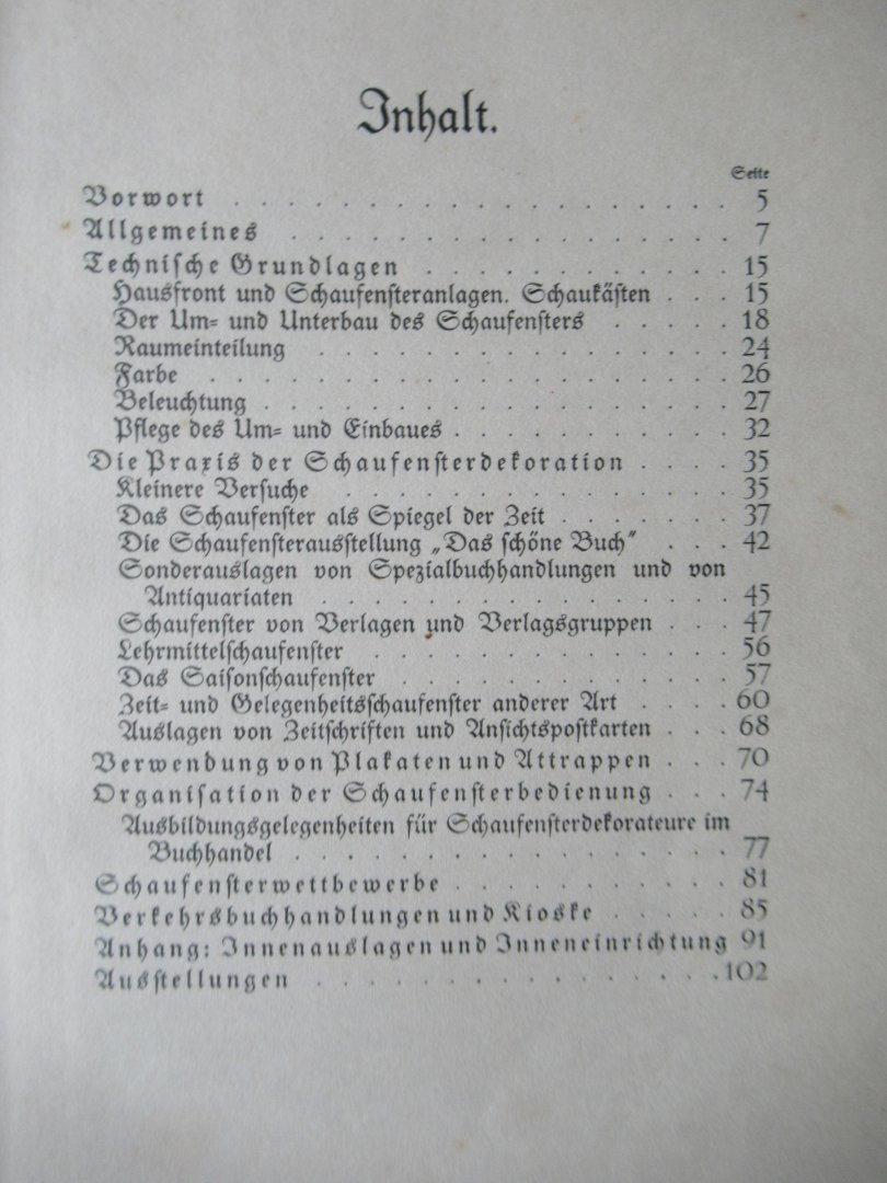 Loele, Kurt - Bruere, Otto - Das Bucher Schaufenster. Mit einemen Anhang Innenauslagen und Innenausstattung Austellungen