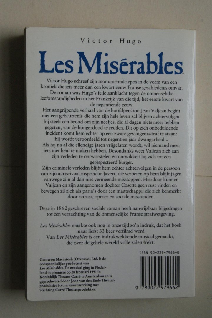 Hugo, Victor - aangrijpende bewerking van Hugo's monumentale meesterwerk  LES MISERABLES ( in Nederlandse vertaling)