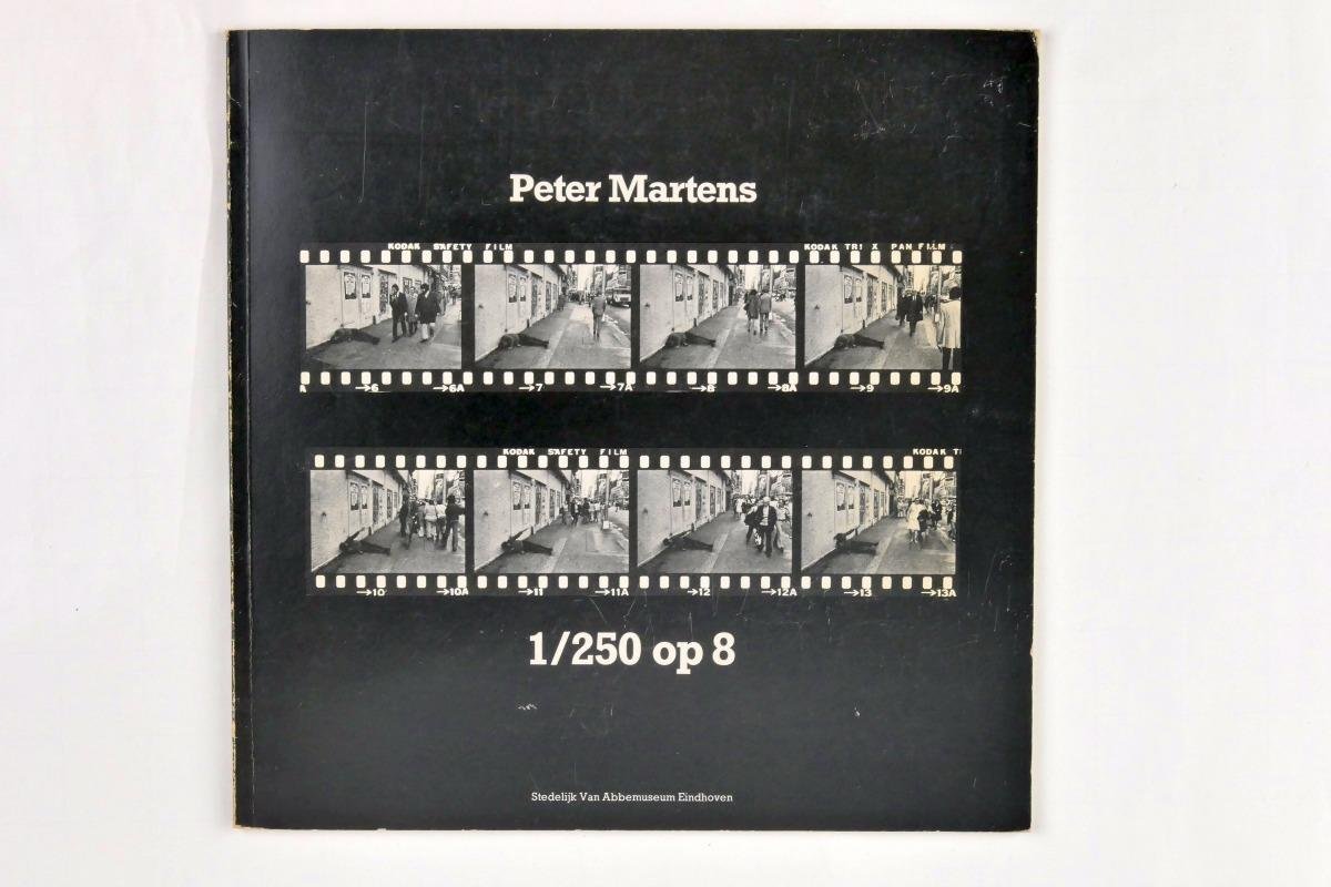 Martens, Peter - 1/250 op 8 (2 foto's)