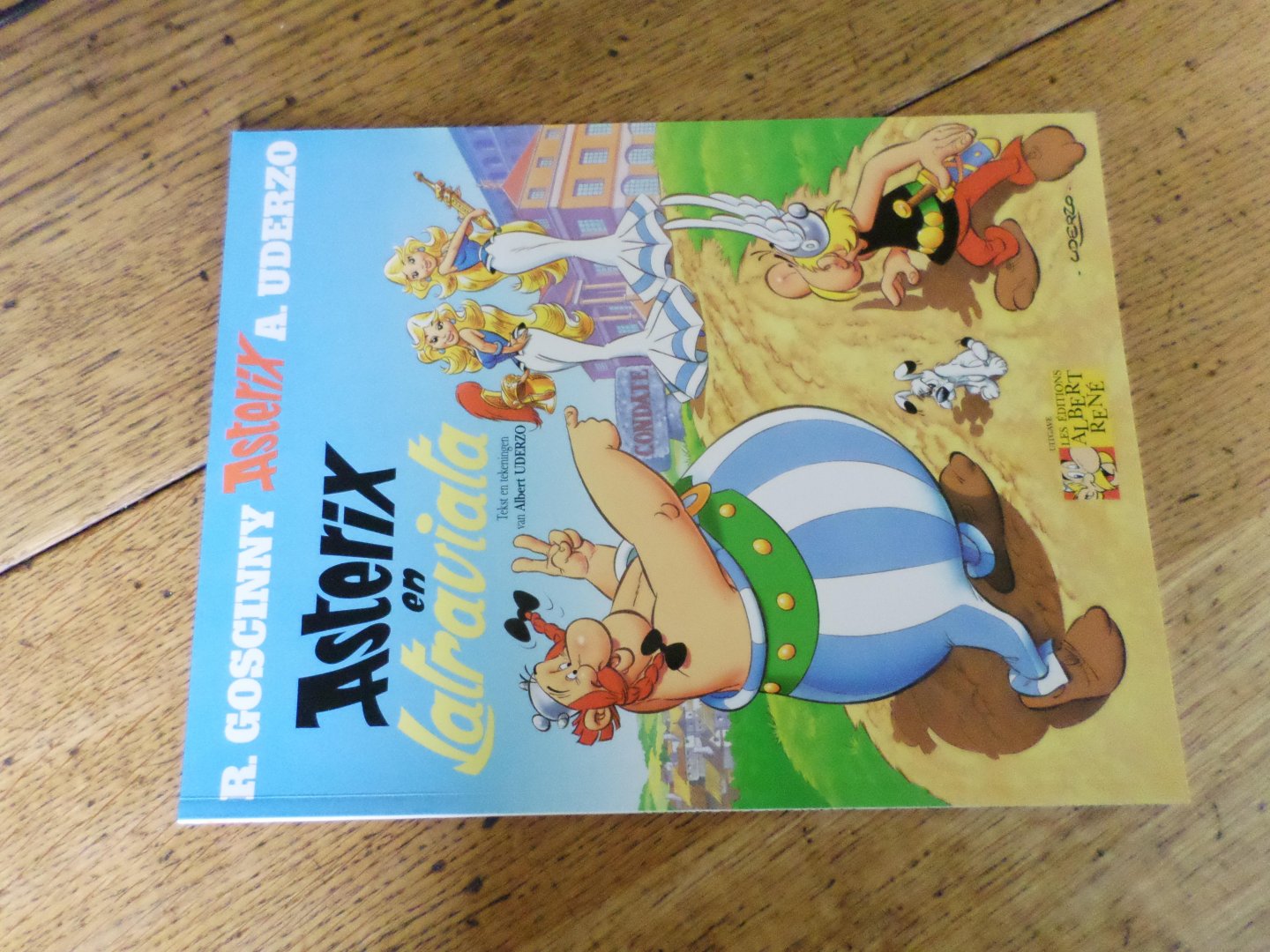 Uderzo, Albert - Asterix en Latraviata