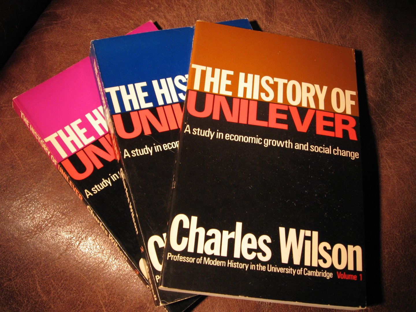 Wilson, Ch. - The history of Unilever. A study in economic growth and social change I, II en III.
