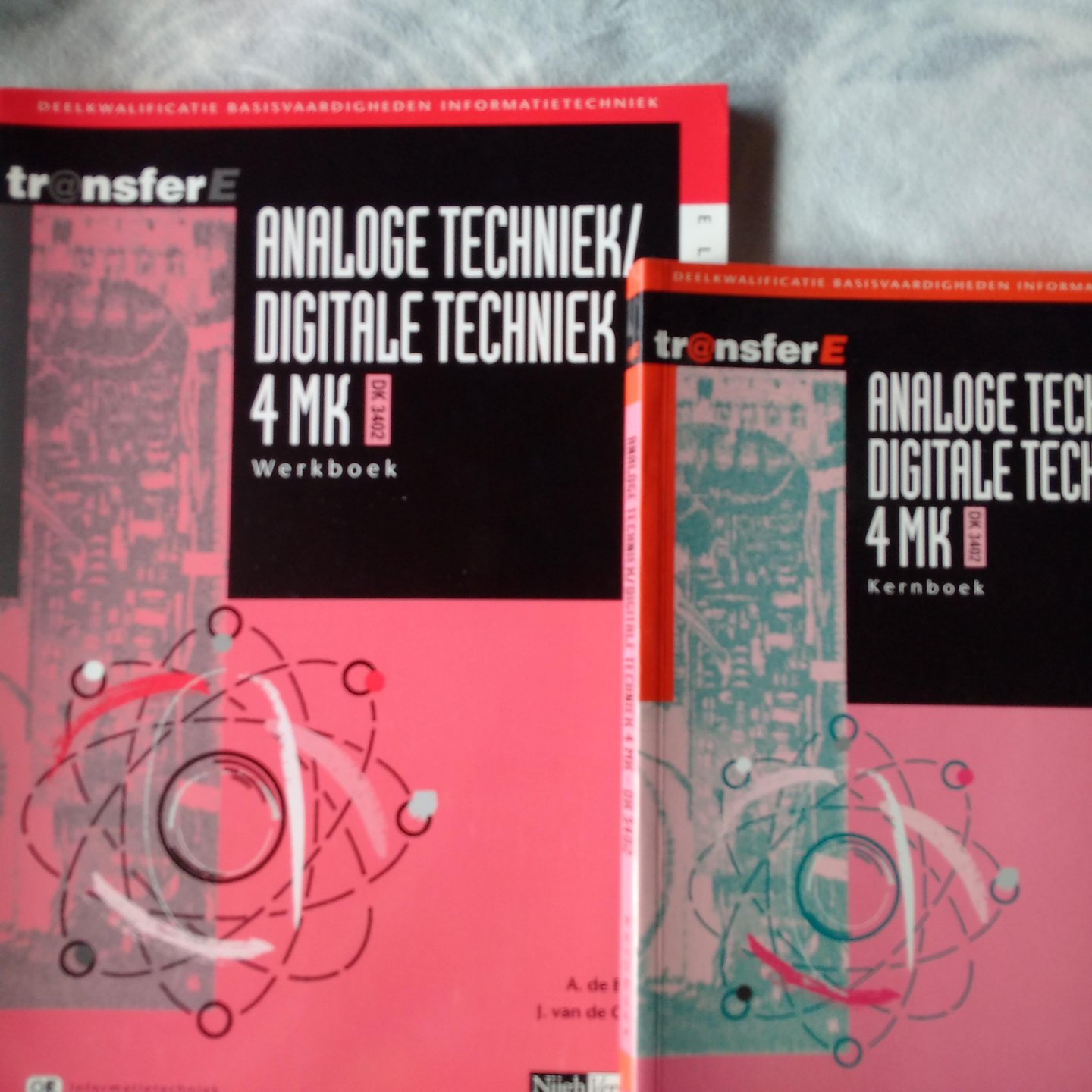 Bruin, A. de & Graaf, J. van de - Analoge techniek/Digitale techniek 4MK kernboek en werkboek