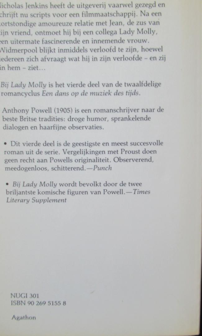 Powell, Anthony - Een dans op de muziek des tijds: Een kwestie van opvoeding; Een kopersmarkt; De wisselhandel - Bij Lady Molly