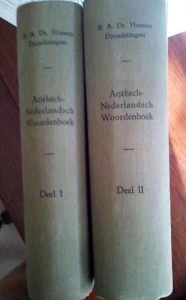Djajadiningrat, R.A.Dr.Hoesein - Atjehsch-Nederlandsch Woordenboek.