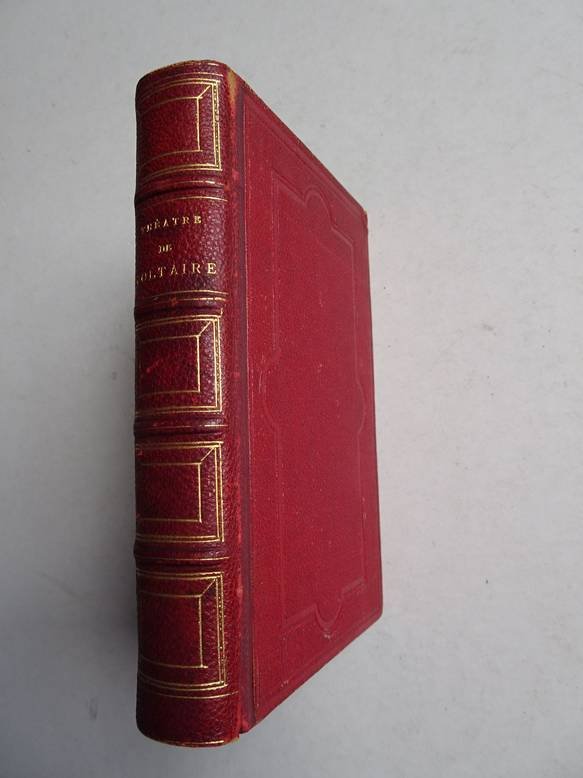 Voltaire. - Théatre de Voltaire. Nouvelle édition ornée de portraits en pied coloriés.