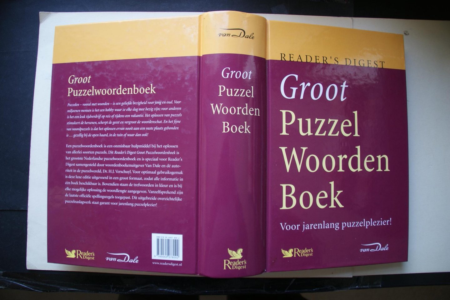  - GROOT PUZZELWOORDENBOEK (PUZZEL WOORDEN BOEK) voor jarenlang puzzelplezier Samengesteld door VAN DALE LEXICOGRAFIE