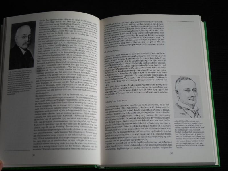 Hemels, Joan - De krant in bedrijf, 75 jaar samenwerking en samenleving