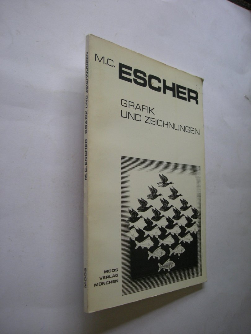 Escher, M.C. / Ubertragen aus dem Niederlandischen - Grafik und Zeichnungen. Neunte unveranderte Auflage mit einer Einleitung und Bilderlauterungen des Kunstlers