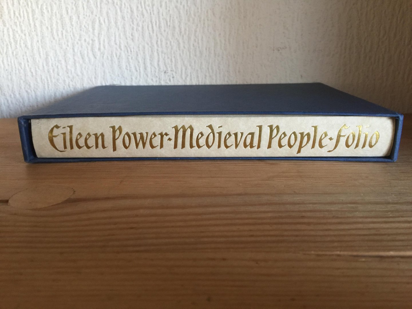 Eileen Powers - Medieval People folio