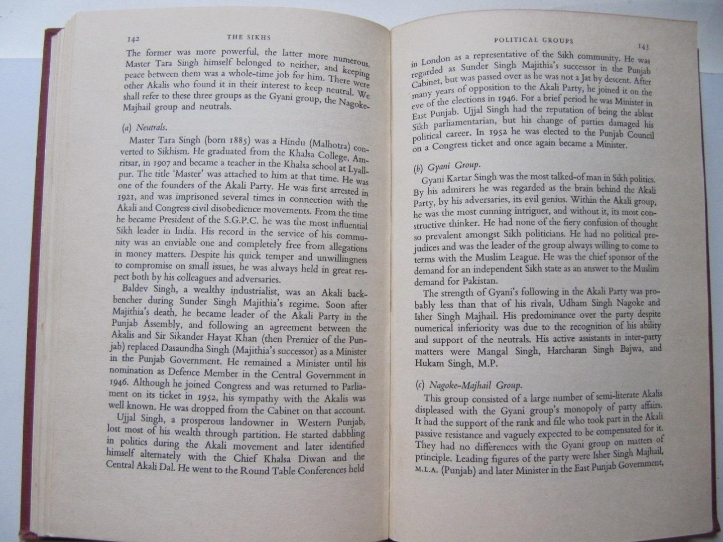 Khushwant Singh - The Sikhs