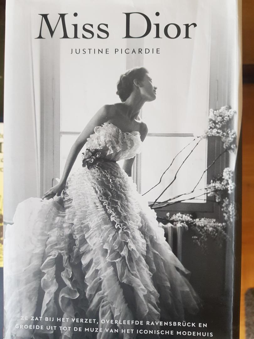 Picardie, Justine - Miss Dior / Ze zat bij het verzet, overleefde Ravensbrück en groeide uit tot de muze van het iconische modehuis