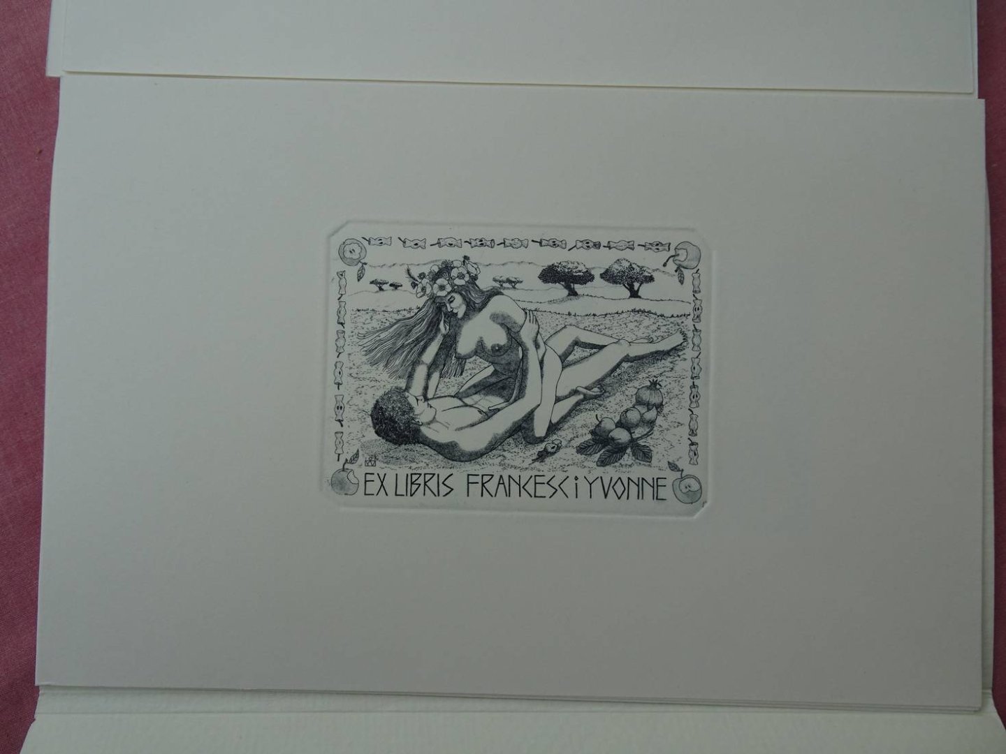 Vries, Yvonne de. - Negen etsen. Exlibris en gelegenheidsgrafiek. Jaarpremie van "Exlibriswereld", Nederlandse Vereniging voor Exlibris en andere Kleingrafiek. 1999.
