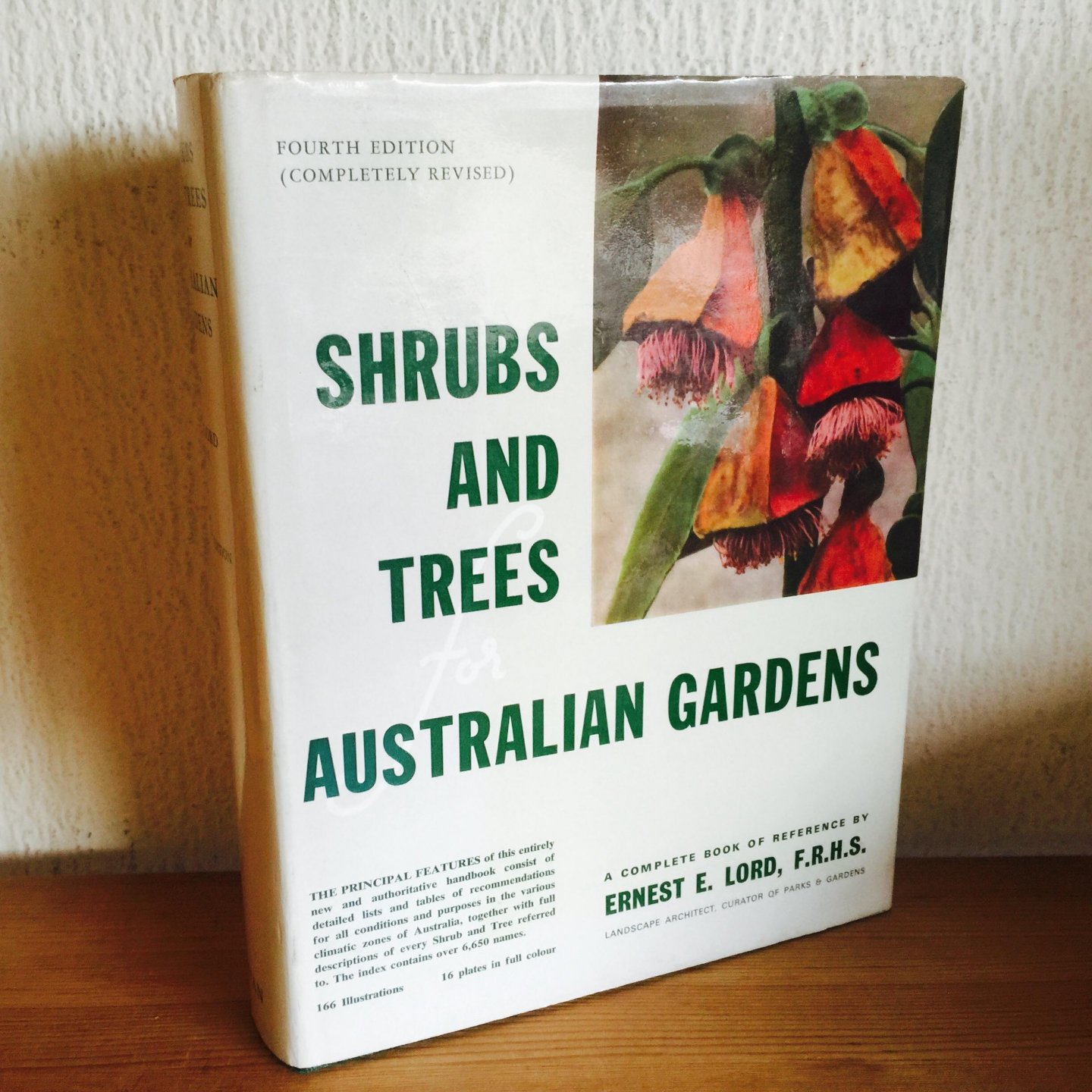 Ernest E Lord , Landscape Architect - SHRUBS and TREES for AUSTRALIAN GARDENS