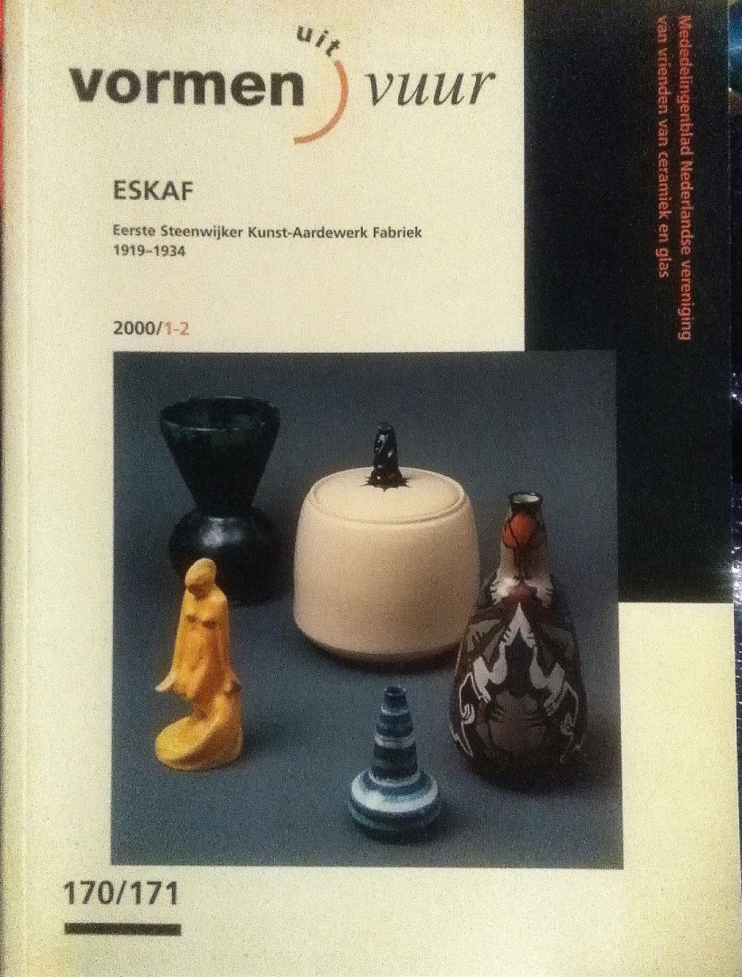 Spitzen , Wim . & Antoine Verschuuren . inv 2237 - ESKAF. Eerste Steenwijker Kunst-Aardewerk Fabriek 1919-1934. (Vormen uit Vuur. Mededelingenblad Nederlandse vereniging van vrienden van ceramiek en glas. - nr. 170/171).  Rijk geïllustreerde en uitvoerig gedocumenteerde geschiedenis van de -