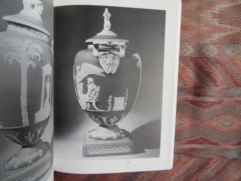 Dawson, Aileen. - Masterpieces of Wedgwood in the British Museum.