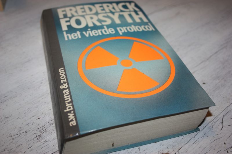 Forsyth, Frederick - Het vierde protocol