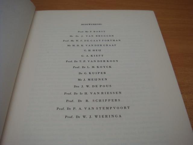 Borst, Prof. Mr. P. e.a - De verantwoordelijke maatschappij - Veertig jaren Christelijk-sociale ondernemersarbeid