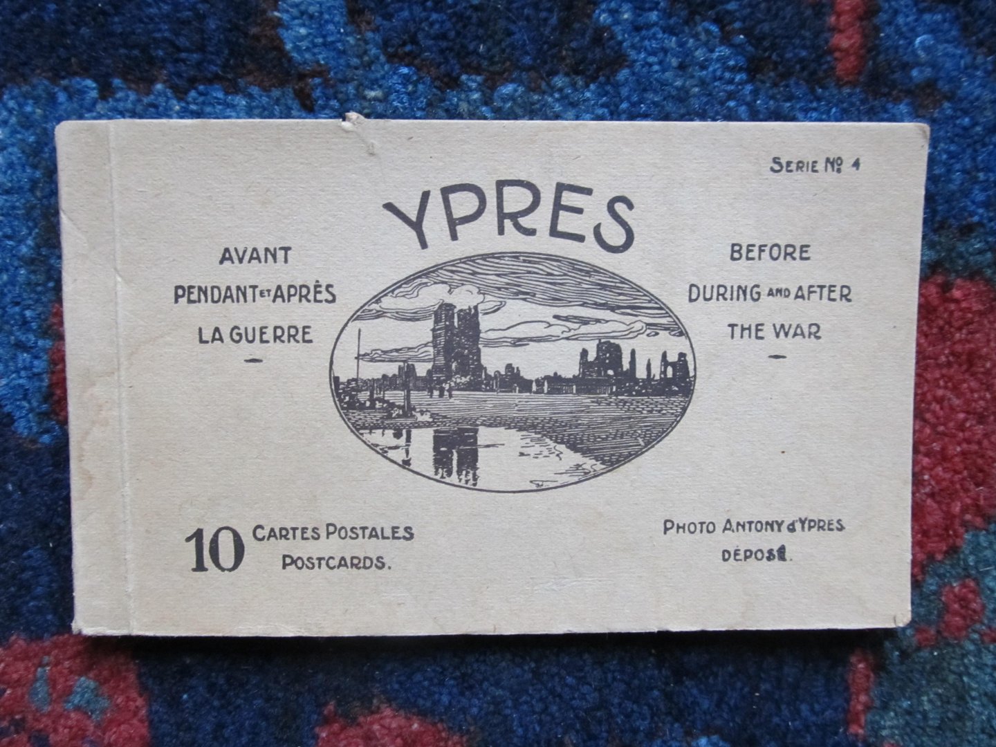  - YPRES avant, pendant et après la guerre / before, during and after te war. 10 cartes postales / postcards