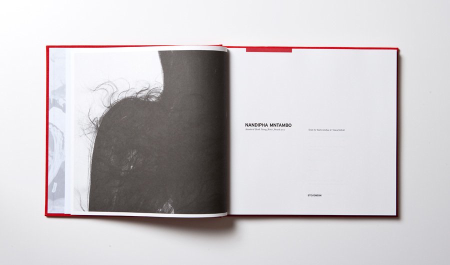 Kerkham Simbao, Ruth ; David Stuart Elliott ; Gabrielle Guy (design) ; Nandipha Mntambo - Nandipha Mntambo : Standard Bank young artist award 2011