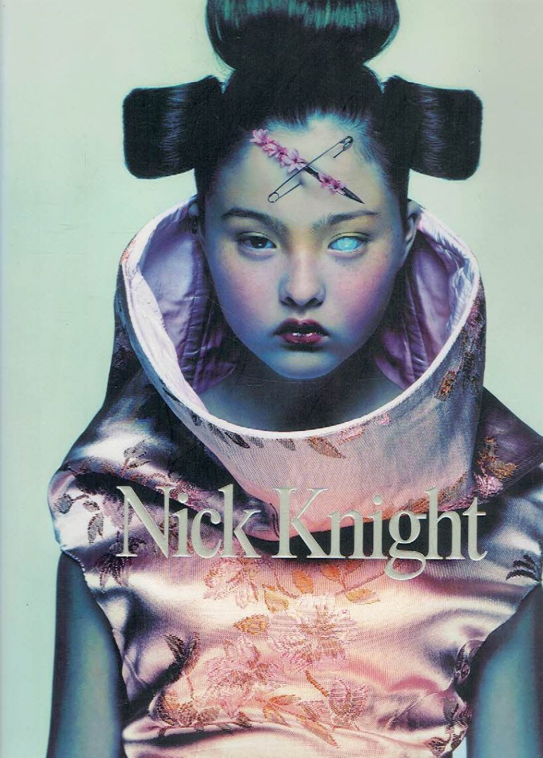 KNIGHT, Nick - Nick Knight Photographien 1994-2009. Mit einem Text von Charlotte Cotton. [Text in English with loose inserted Text in German [6 pp.]].