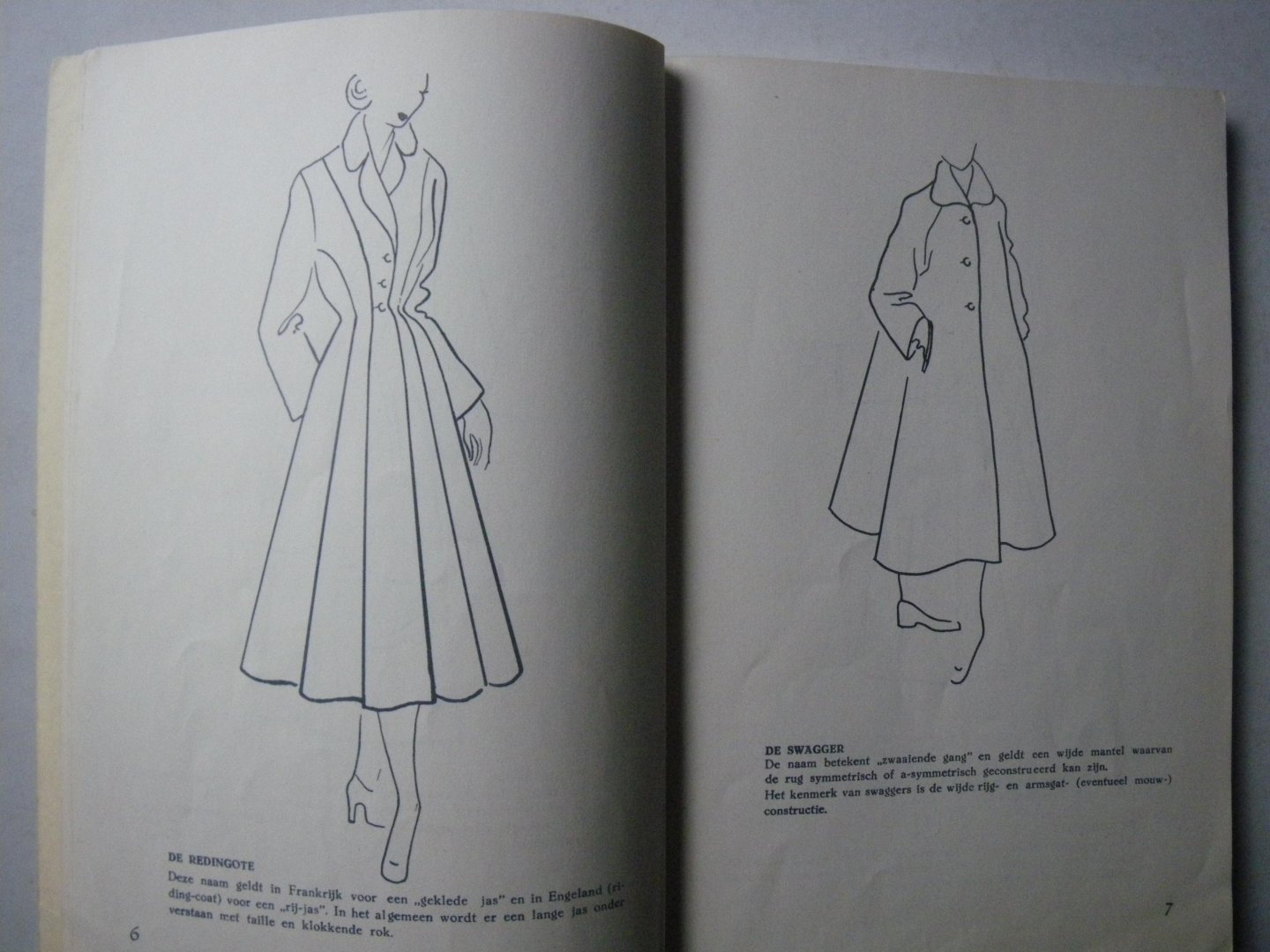 Bonthond, J.T., tekeningen van Nannie van Leeuwen - Modellen en belijningen : dames en meisjes bovenkleding.