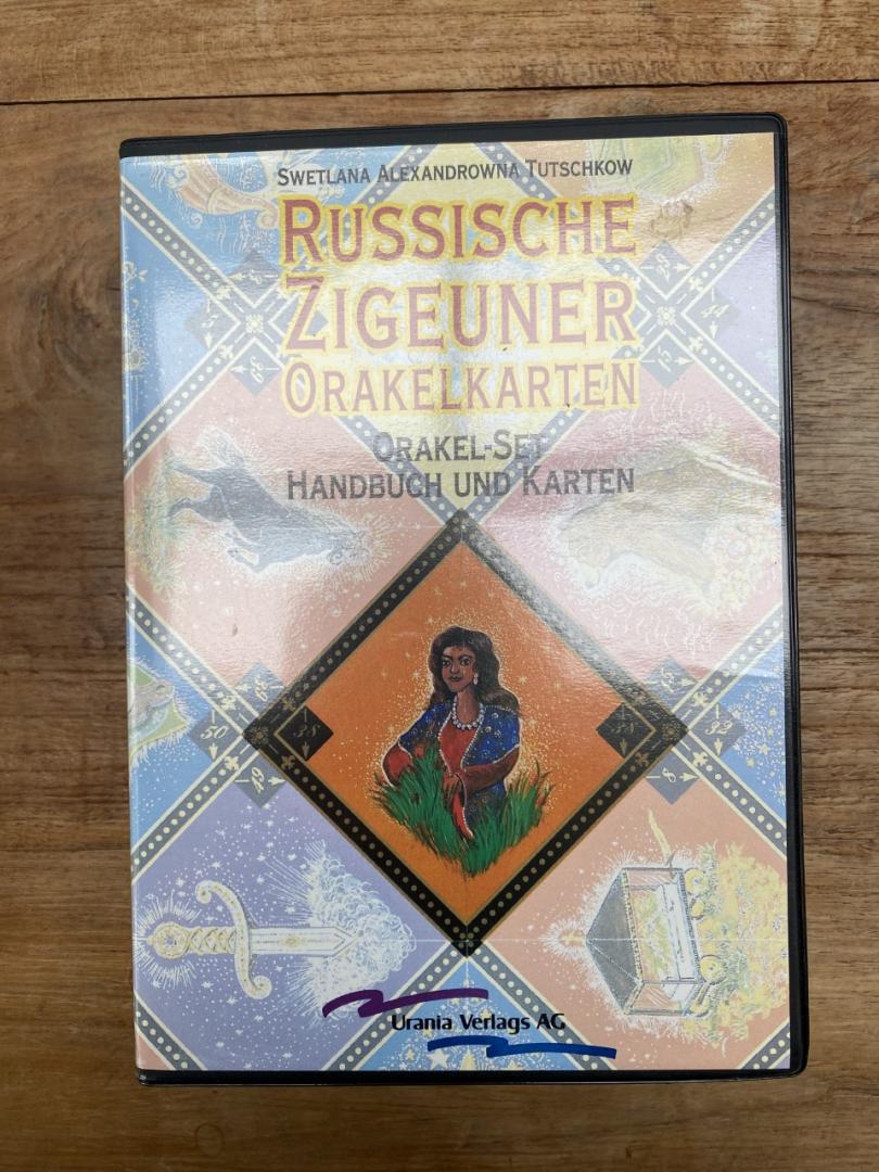Tutschkow, Swetlana Alexandrowna - Russische Zigeuner Orakelkarten.  Orakel-Set, Handbuch und Karten
