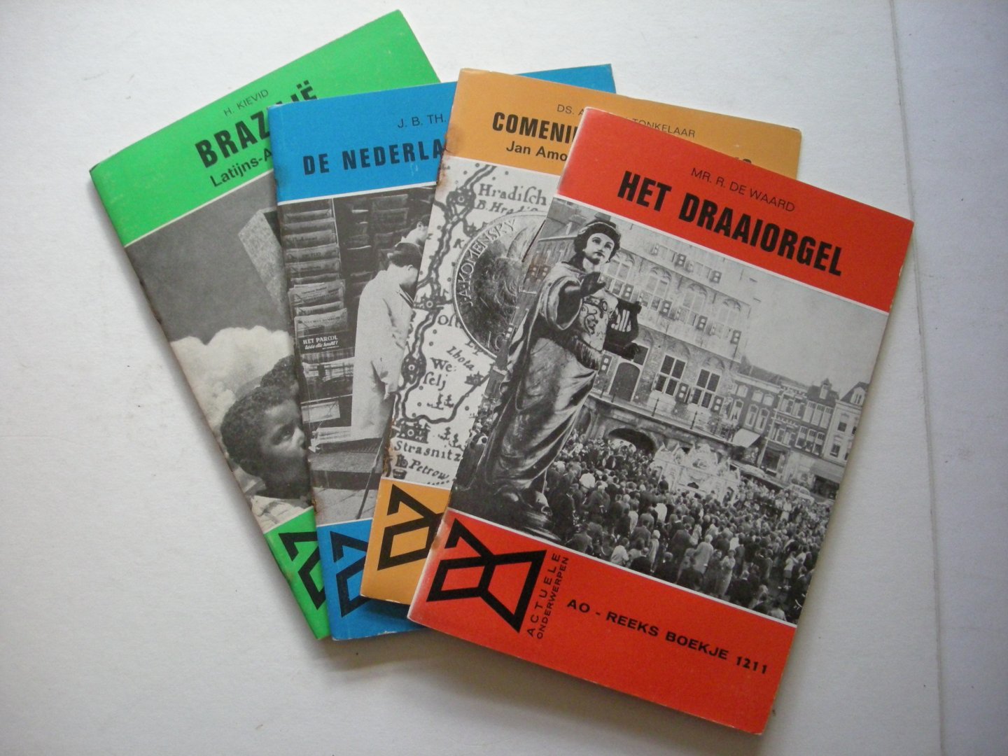 Spaan, J.B.Th. - De Nederlandse krant