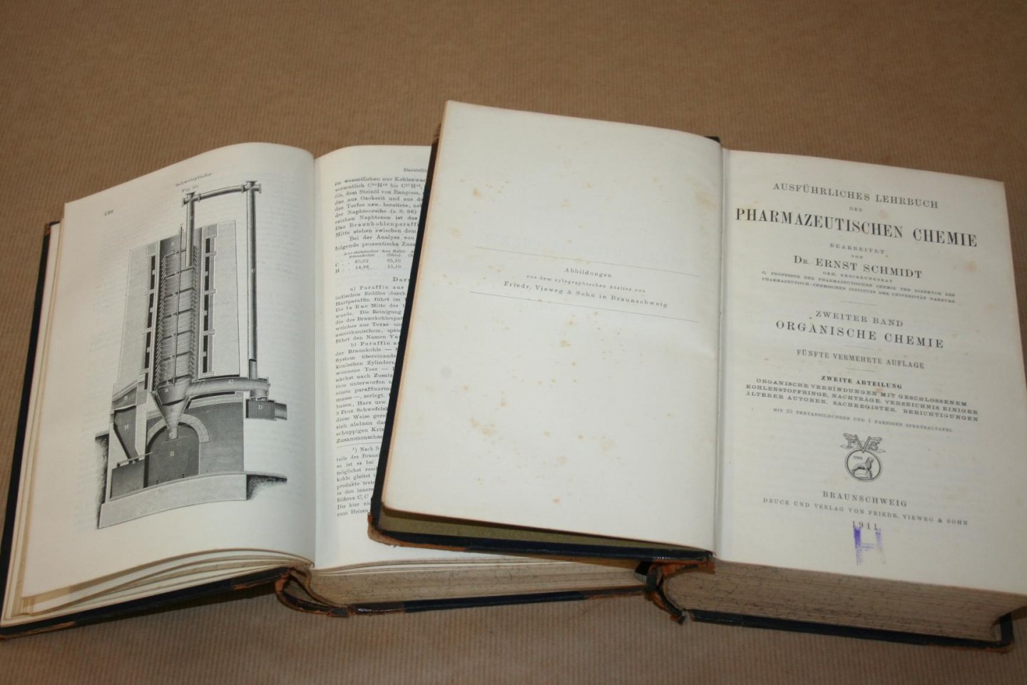 Dr. Ernst Schmidt - Ausführliches Lehrbuch der Pharmazeutischen Chemie  -- Organische Chemie  I & II  & Anorganische Chemie  -  3 delen