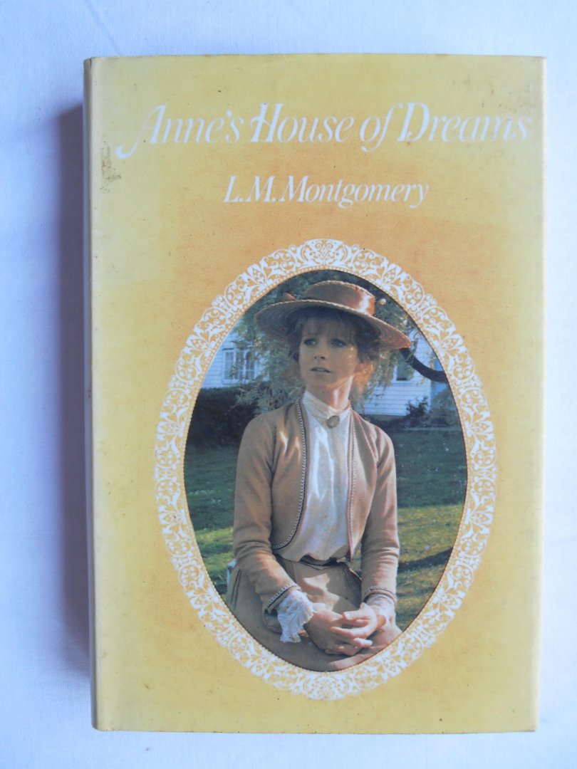 Montgomery, L. M. - Anne's House of Dreams