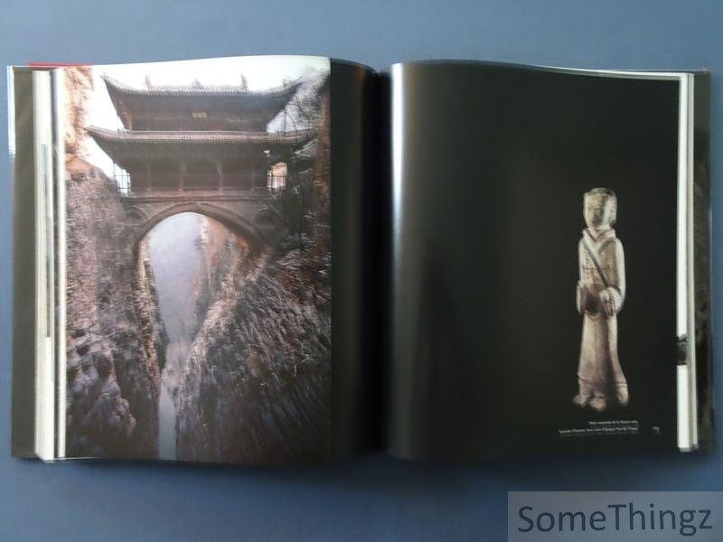 Michel Jan. - La grande muraille de Chine. Photographies de Roland & Sabrina Michaud.